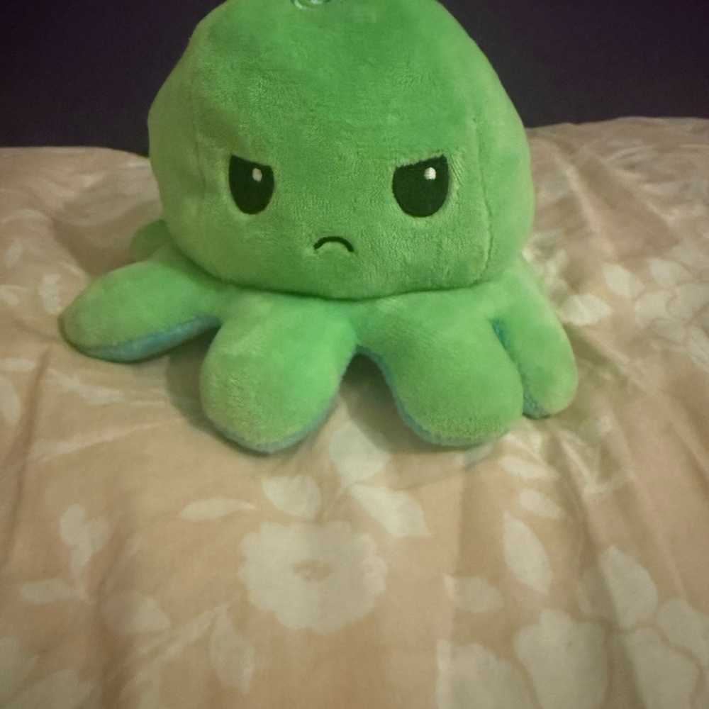 Plush Green Reversible Octopus Toy - Kids Plush